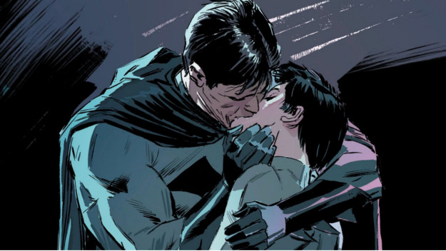 Batman and Catwoman Kiss